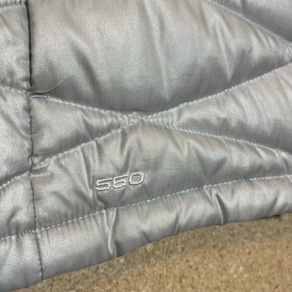 The North Face Vest Women’s Size S 550 Goose Down Puffer Gray Full Zip Aconcagua - Picture 6 of 14